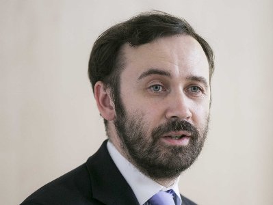 Российский оппозиционер Илья Пономарев сообщил, что пережил покушение:  в его дом под Киевом попал дрон-камикадзе