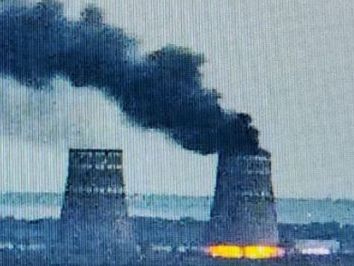 No tire tracks, UAV fragments found in burning reactor of Zaporizhzhia nuclear plant, IAEA experts say