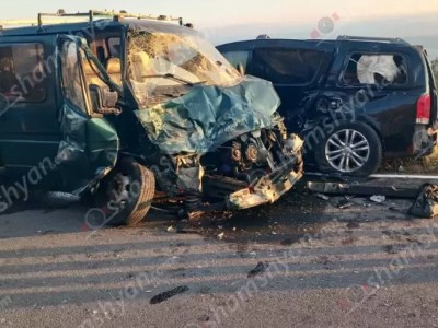 В Армении в результате ДТП госпитализированы 5 человек