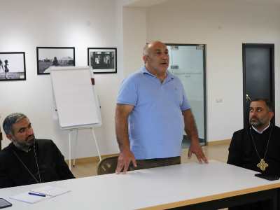 «Քրիստոսով ապրող ժողովուրդն անպարտելի է». Կարեն Ջալավյան