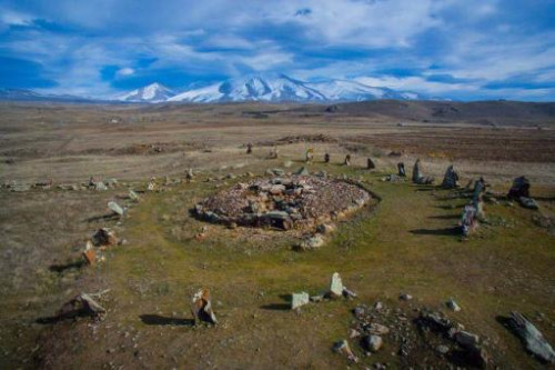 Սյունիքում քաղաքացին հարվածել է «Զորաց քարեր բնակատեղի» պատմամշակութային արգելոցի վարիչի դեմքին