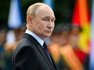 Путин прилетел в Баку