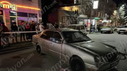В Армении «Mercedes» сбил 26-летнего велосипедиста, который скончался по дороге в больницу