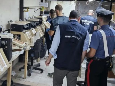 В Италии арестован изготовитель фальшивых банкнот на 11 млн евро