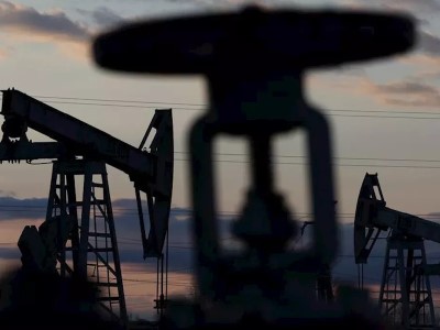 Китай существенно сократил закупки нефти из России
