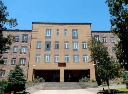 Դպրոցի տնօրենի հոր մահն իրարանցում է առաջացրել կոլեկտիվի և ծնողների շրջանում․ «Հրապարակ»