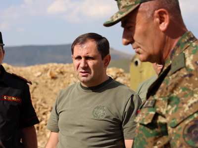 Armenia defense minister visits frontline, follows ongoing large-scale construction work (PHOTOS)