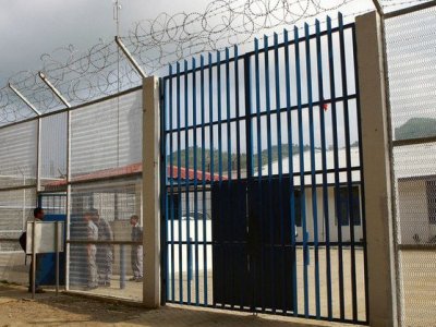 WAFA: Israel releases more than 40 Palestinian prisoners who served their sentence