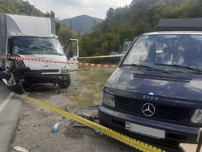 В Армении в аварии погибли два человека
