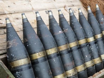 North Korea sent over 13,000 containers suspected of carrying weapons to Russia, report says