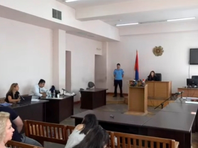 Հրայր Թովմասյանի գործով նիստը կշարունակվի վաղը. Պաշտպանը հոգնել էր. դատավորը Թովմասյանին վաղվա հրավիրեց նիստին