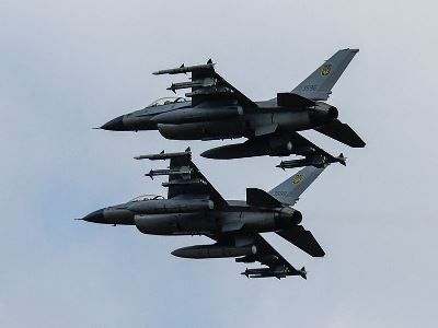 Американские источники New York Times считают, что F-16 разбился скорее всего не от огня украинской ПВО