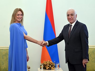 Посол Нидерландов вручила верительные грамоты президенту Армении