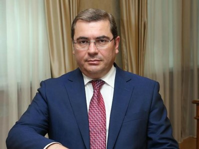 Փոքրամասնությունը պառակտված է, անզոր, խեղդված իր ունայն վեճերի ու հակասությունների մեջ. Դավիթ Անանյան