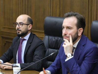 В парламенте Армении состоялось заседание фракции правящей партии «Гражданский договор»