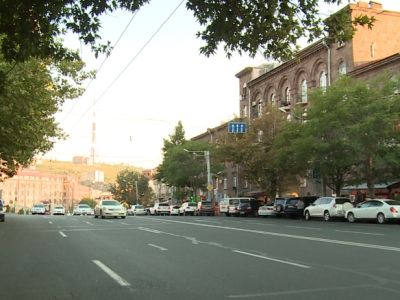 Դեպի Կորյունի փողոց երթևեկող մեքենաների համար Աբովյան-Կորյուն փողոցների խաչմերուկում կտեղադրվի աջ լրացուցիչ սեկցիա 