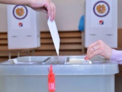 Служба миграции и гражданства МВД Армении предлагает отказаться от бумажного оборота на выборах