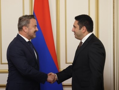 Спикер парламента Армении выразил надежду, что Люксембург поможет вернуть пленных