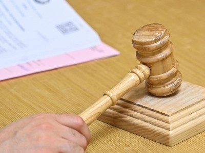 Ադրբեջանի դատարանը Բաքվի մետրոյում գնացքը ներկած ֆրանսիացուն 3 տարվա ազատազրկման է դատապարտել