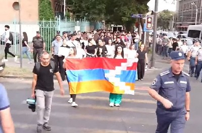 «Իրավունք». Արցախցիները պատրաստվում են ինքնակազմակերպվել. «Թուլափայ հիսուն հազարն ա, թող էդ էլ կտրի»