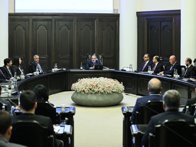 ԼՂ-ից բռնի տեղահանվածների և սահմանամերձ բնակավայրերի ընտանիքների բնակարանային ծրագրերի ֆինասավորումը կշարունակվի