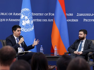 Կոստանյանը և ՄԱԿ Գլխավոր քարտուղարի երիտասարդության հարցերով փոխտեղակալը հանդիպում են ունեցել հայ երիտասարդների հետ