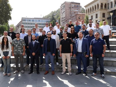 Ֆինանսների փոխնախարարը գործարարների հետ այցելել է Կապան. «Մանթաշյանց» բիզնես ակումբն արդեն մասնաճյուղ ունի Կապանում