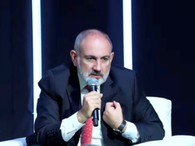 Armenia premier: It is peace treaty that should resolve matter of return of captives