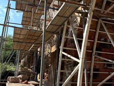 Շարունակվում են Երևանի Կարմիր կամրջի վերականգնման աշխատանքները