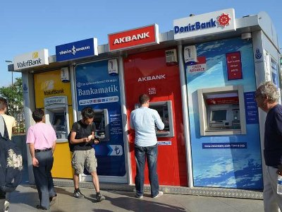 Почти все турецкие банки решили отказаться от работы с Россией