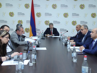 Ուզում են հրաժարվել կայուն քաղաքական մեծամասնության կարգավորումից. Կայացել է Սահմանադրական բարեփոխումների խորհրդի նիստը