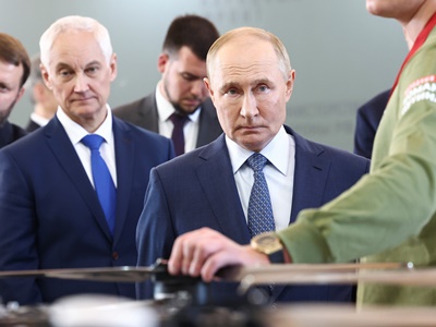 Путин: Выпуск беспилотников в России планируется увеличить почти в 10 раз