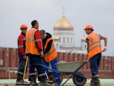 Трудовым мигрантам в Подмосковье могут запретить работать в ряде сфер
