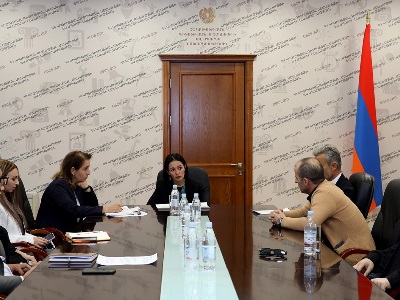 ԿԳՄՍ նախարարը հանդիպել է Գրքի երևանյան միջազգային յոթերորդ փառատոնի գրական մրցույթի մրցանակակիրներին