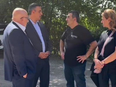 Արման Թաթոյանն այցելել է Մասիս քաղաքի հանրակացարանում բնակվող արցախահայերին