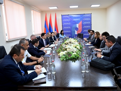 ԱՄՀ-ն առանցքային դեր ունի ՀՀ հարկային և մաքսային բարեփոխումների իրականացման գործընթացում. Բադասյանը՝ Իվա Պետրովային