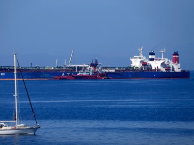 US imposes sanctions against organizations and vessels associated with Iranian oil and gas supplies