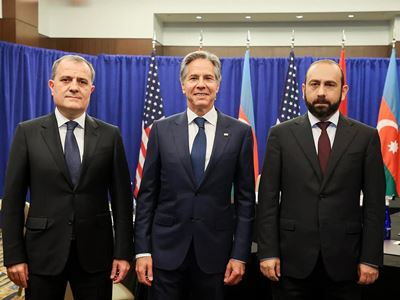 Госсекретарь США заявил Мирзояну и Байрамову, что  мирное соглашение повысит стабильность в регионе