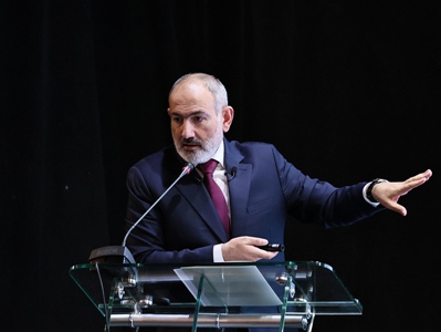 Փաշինյանը Թատրոնի և կինոյի ինստիտուտի ուսանողներին և դասախոսներին ներկայացրել «Ակադեմիական քաղաք» -ի արվեստի կլաստերը