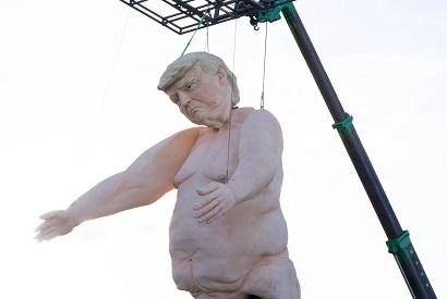 Статуя обнаженного Дональда Трампа, установленная близ Лас-Вегаса, исчезла необъяснимым образом