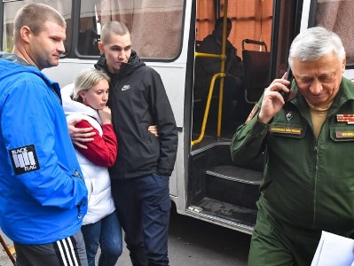 Россия запланировала набрать в армию 225 тысяч контрактников за три года