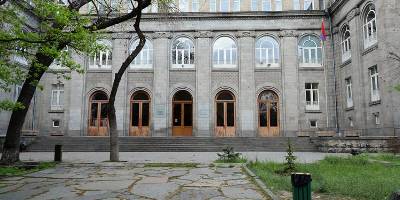 «Հրապարակ». Վարույթ է հարուցվել բուհի դեմ. կասկածելի բան է տեղի ունեցել