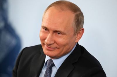 «Իրավունք». Ի՞նչ են քննարկել Պուտինի ծննդյան օրվա փակ ընդունելությանը