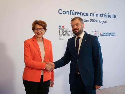 Հայկական խաղողագործությունը վերածնունդ է ապրում. Պապոյանը մասնակցել է գինեգործության համաշխարհային համաժողովին
