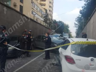 В Ереване столкнулись три автомобиля: есть пострадавшие