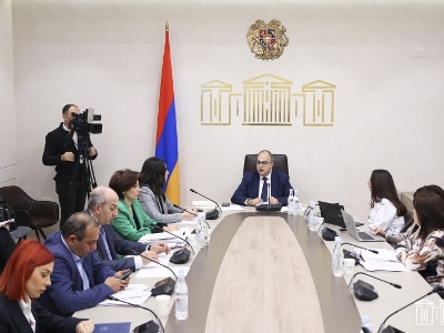 Ուժային, իրավապահ մարմիններում պարտադիր թմրաթեստ հանձնելու վերաբերյալ փաթեթի քվեարկությունը հետաձգվել է 2 ամսով