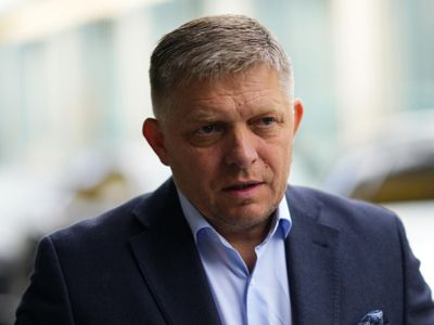 Фицо заявил о готовности без колебаний разговаривать с Путиным