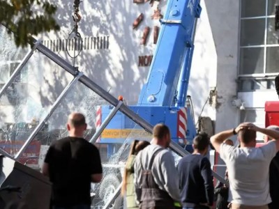 В Сербии на железнодорожном вокзале обрушился бетонный навес: Погибли 14 человек