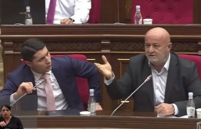 «Հրապարակ». Երկուսին հարցաքննել են, մեկին՝ ոչ