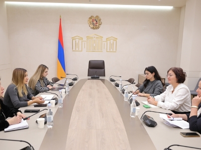 Зампредседателя парламентской комиссии принял представителей МУС